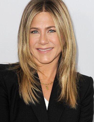 Celebrity of the Week: Jennifer Aniston #bevhillsmag #beverlyhillsmagazine #celebrities