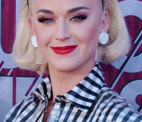 Katy Perry #bevhillsmag #beverlyhillsmagazine #beverlyhills #celebrities #moviestars #hollywoodspotlight #celebrityspotlight #ketyperry