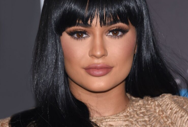 Kylie Cosmetics: Celebrity #Beauty with Style #bevhillsmag #beverlyhillsmagazine #beverlyhills #kyliejenner #kyliecosmetics #skincare #makeup