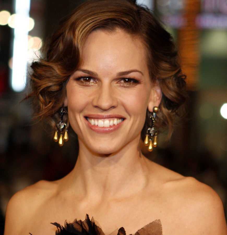 Hollywood Spotlight: Hilary Swank #bevhillsmag #beverlyhillsmagazine #beverlyhills #celebrities #moviestars #hollywoodspotlight #celebrities #hilaryswank