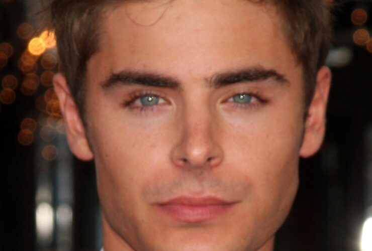 Hollywood Spotlight: Zac Efron #bevhillsmag #beverlyhillsmagazine #beverlyhills #celebrities #moviestars #hollywoodspotlight #celebrities #zacefron