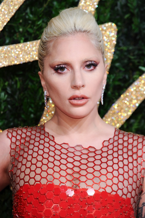 Lady Gaga #bevhillsmag #beverlyhillsmagazine #beverlyhills #celebrities #moviestars #hollywoodspotlight #celebrityspotlight #ladygaga