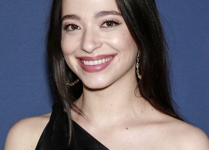 Mikey Madison: Shining Star in Hollywood #moviestars #beverlyhills #hollywood #oscarwinner #bevhillsmag #beverlyhillsmagazine