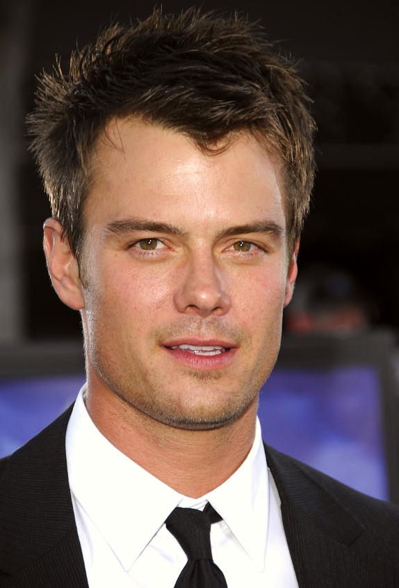 Josh Duhamel #bevhillsmag #beverlyhillsmagazine #beverlyhills #celebrities #moviestars #hollywoodspotlight #celebrityspotlight #joshduhamel