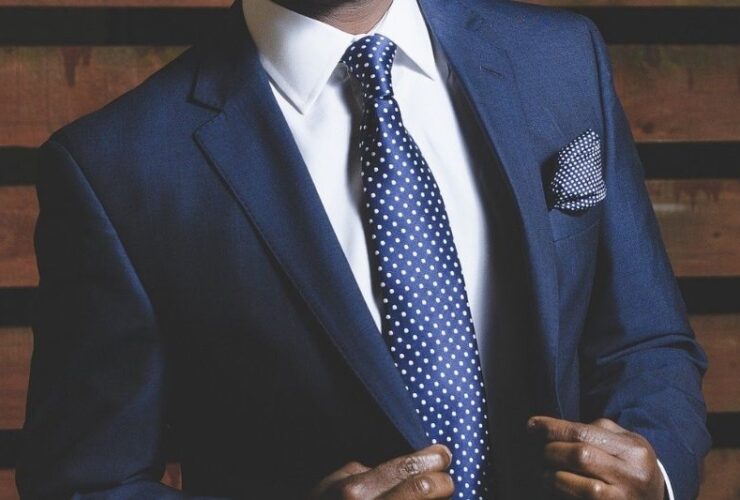 Five Proven Suit Care Tips You Need to Adopt #beverlyhillsmagazine #beverlyhills #bevhillsmag #suit #favoritesuit #favoritet-shirt #drycleanyoursuit