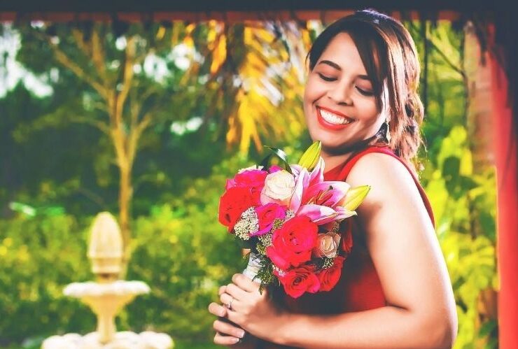 Five Ways to Surprise a Long-Distance Partner #long-distance #long-distancepartner #long-distancerelationship #surpriseyourloverdones #gifthamper #lovenotes