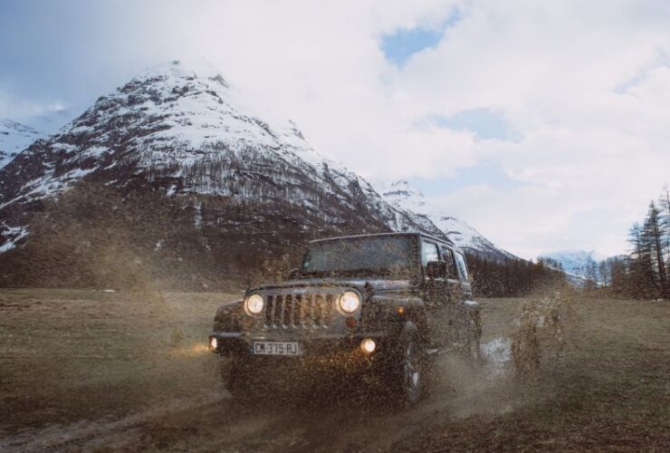 Follow These Guidelines And Purchase A Perfect Truck #beverlyhills #beverlyhillsmagazine #typesoftrucks #purchaseatruck #haveamechanicinspectthetruck #perfecttruck #obtainvehiclehistoryreport