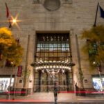 Four Seasons Hotel New York Downtown: #beverlyhills #beverlyhillsmagazine #bevhillsmag #fourseasonshotel #fourseasonsnewyork #hotelsinnewyork #luxuryhotels #vacationhotels #manhattanhotels #holiday #bucketlist