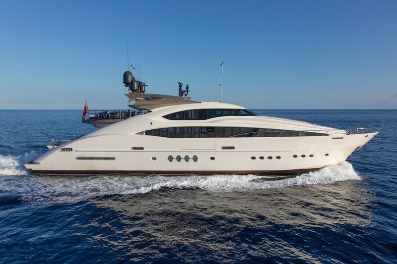 Four Jacks #yachts #luxuryyachts #bevhillsmag #beverlyhillsmagazine #beverlyhills