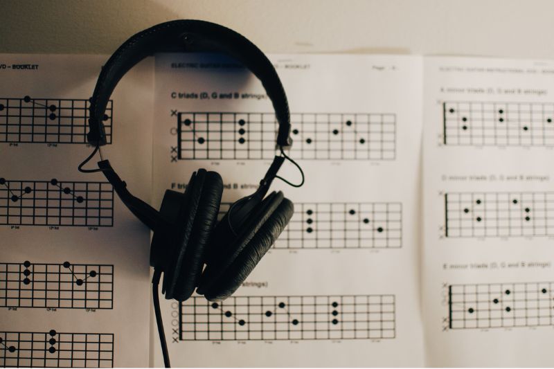 Fundamentals of Music Licensing For New Artists #beverlyhills #beverlyhillsmagazine #licenseyourmusic #musiclicensing #socialmediaplatform #copyrightyourmusic #protectyourmusic