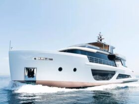 102' Alpha 2024 #yachts #luxurycharteryachts #bevhillsmag #beverlyhillsmagazine #beverlyhills