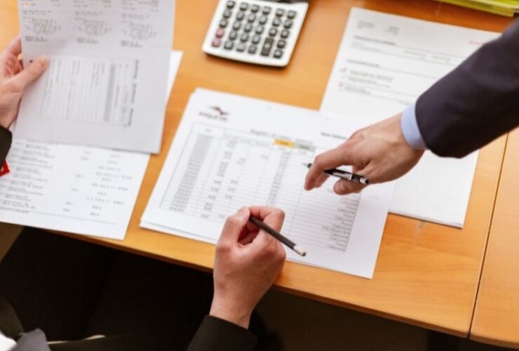 Giving Your Business a Professional Appearance #properbusinessignature #beverlyhills #beverlyhillsmagazine #businessappearance #professionallook #setupanewbusiness #brandimage #brandvalue #bevhillsmag