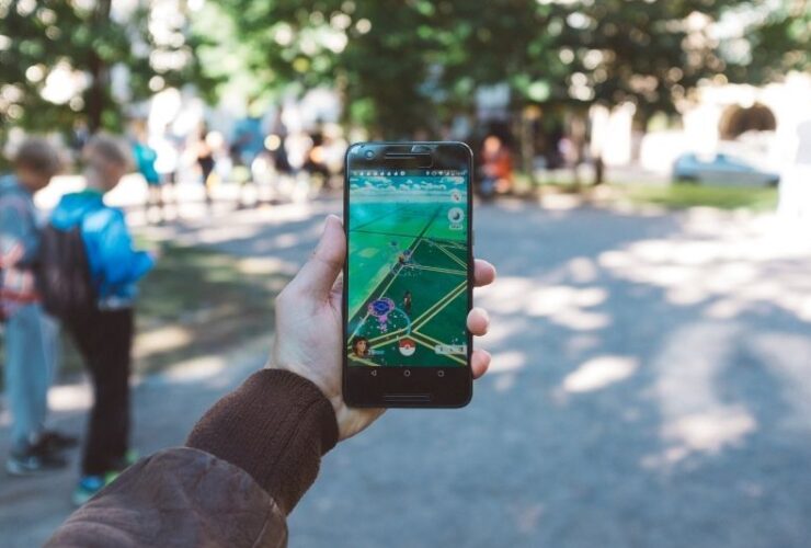 Guide To Understanding Augmented Reality And Its Commercial Uses #beverlyhills #beverlyhillsmagazine #bevhillsmag #augmentedreality #gamedeveloper #virtualobject