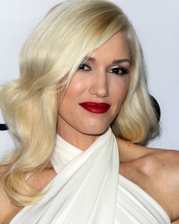 Celebrity of the Week: Gwen Stefani #bevhillsmag #beverlyhillsmagazine #beverlyhills #celebrities #moviestars #hollywoodspotlight #celebrities #GWENSTEFANI