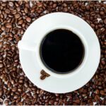 Health Benefits of Drinking Decaf Coffee Instead #beverlyhills #beverlyhillsmagazine #bevhillsmag #drinkingdecafcoffee #drinkingcoffee #healthbenefit #healthydiet