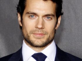 Hollywood Spotlight: Henry Cavill #moviestars #henrycavill #holywood #celebrties #beverlyhills #beverlyhillsmagazine #bevhillsmag