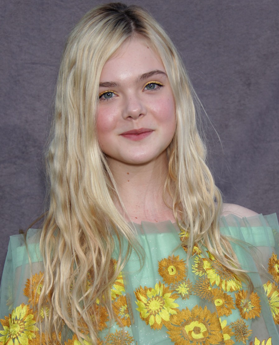 https://www.beverlyhillsmagazine.com/wp-content/uploads/Beverly-Hills-Magazine-Hollywood-Celebrities-Movie-Stars-Elle-Fanning-shutterstock_122715943.jpg