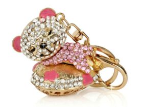 Different Keychain Styles For You #style #keychains #keychain #styles #fashion #beverlyhills #bevhillsmag #beverlyhillsmagazine