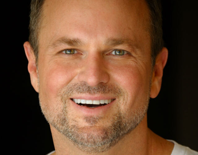 Best selling author and playwright Sam Harris