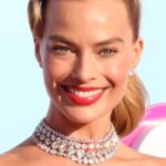Hollywood Spotlight: Margot Robbie #bevhillsmag #beverlyhillsmagazine #beverlyhills #celebrities #moviestars #hollywoodspotlight #celebrities #margotrobbie