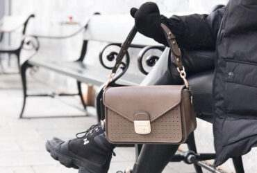 Hottest Handbag Trends of Fall 2020: #beverlyhills #beverlyhillsmagazine #handbagtrends #handbag #fashion #fall2020 #fallhandbags #trendybags #fall #bevhillsmag
