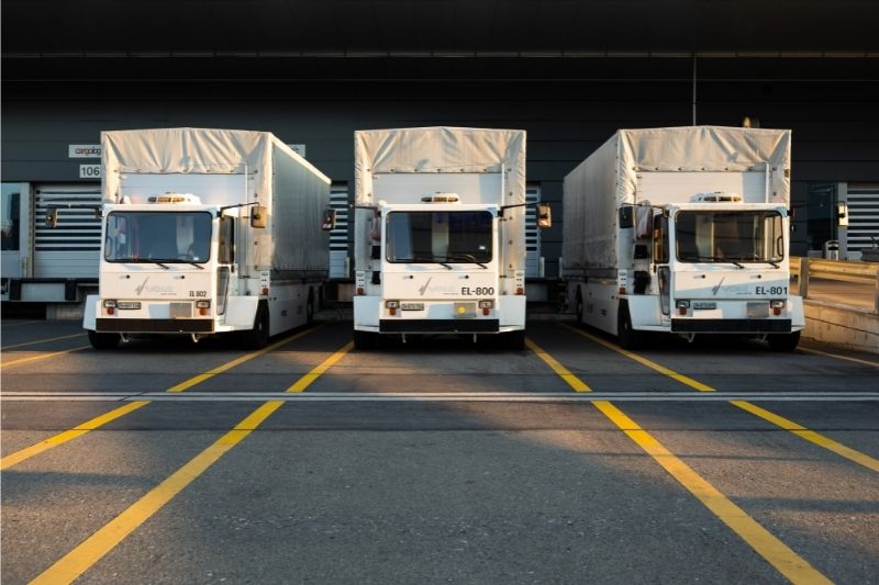 How Can Transport Businesses Use Tech to Improve Operations? #beverlyhills #beverlyhillsmagazine #bevhillsmag #transportbusinesses #improveoperations #insuranceclaim #techgadget #transportindustry