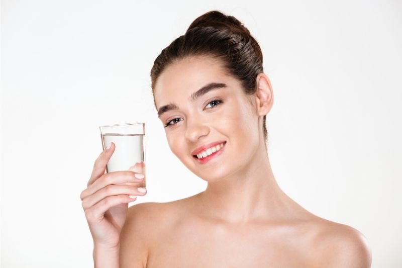 How Do You Change A Samsung Water Filter? #beverlyhills #beverlyhillsmagazine #bevhillsmag #waterfilter #samsungwaterfilter #waterfilterreplacement