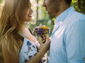 How Do You Trigger a Woman's Attraction?: #beverlyhills #beverlyhillsmagazine #attractawoman #dating #woman #femaleattraction #relationships #charming #attraction #bevhillsmag