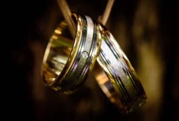 How Gold Leaf Has Revolutionized The Luxury Sector #beverlyhills #beverlyhillsmagazine #goldleaf #gold #luxuryitems #luxurysector #luxurybrands #luxuryindustry