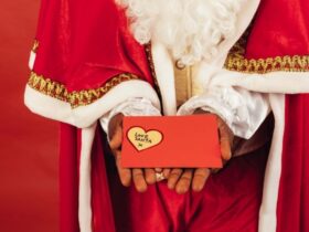 How Santa Letters Can Make Your Child’s Christmas More Magical #beverlyhills #beverlyhillsmagazine #bevhillsmag #santaclaus #santaletter #christmas #festiveseason