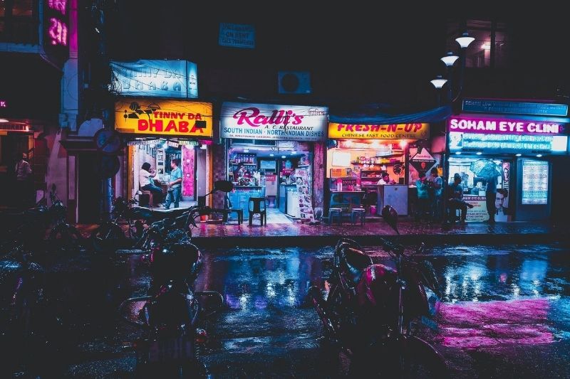 How To Choose The Ultimate Sign Design #beverlyhills #beverlyhillsmagazine #bevhillsmag #ultimatesigndesign #advertismentmaterials #business #loyalcustomers