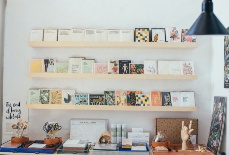 How To Create Merch For Your YouTube Channel #beverlyhills #beverlyhillsmagazine #bevhillsmag #YouTubechannel #Youtubewebsite #sellmerchandise #bestquality