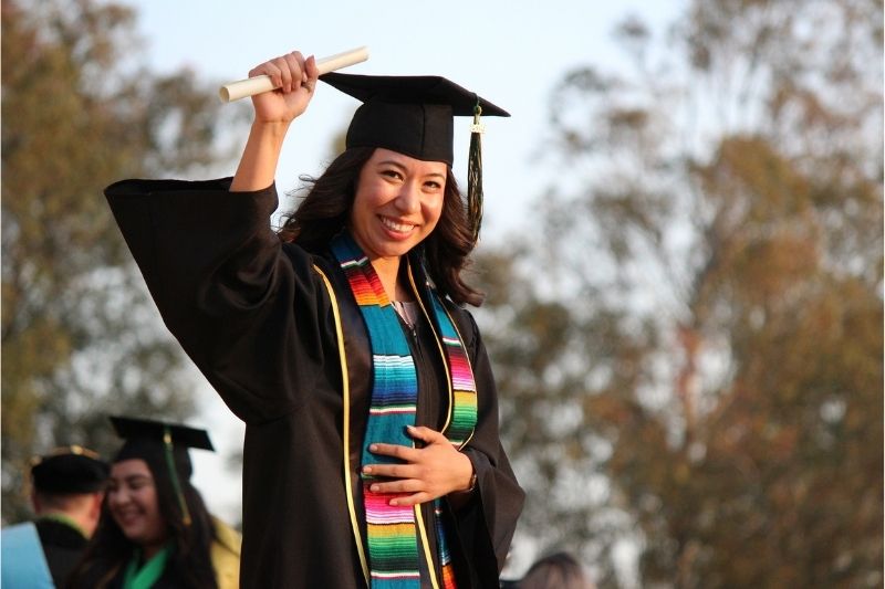 How To Earn An Affordable Degree in California? #beverlyhills #beverlyhillsmagazine #bevhillsmag #affordableeducation #educationinCalifornia #onlineeducation #collegetuition #education
