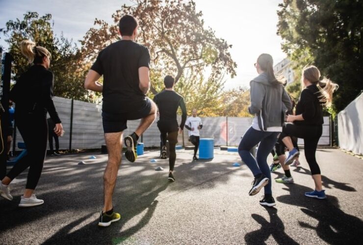 How To Implement Lasting Healthy Lifestyle Changes #beverlyhills #beverlyhillsmagazine #bevhillsmag #healthyproblems #drinkingwater #healthproblems #unhealthyhabits #healthylifestyle #healthrisk #bevhillsmag