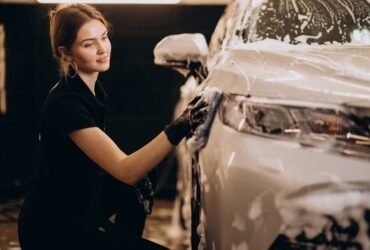 How To Keep Your Car Looking Great #beverlyhills #beverlyhillsmagazine #bevhillsmag #keepyourcarlookinggreat #sportscar #carcare