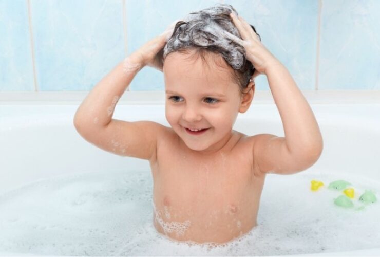 How To Keep Your Child's Hair Healthy #beverlyhills #beverlyhillsmagazine #bevhillsmag #child'shair #damagedhair #preventscalpissues #harshshampoos #healthyhair