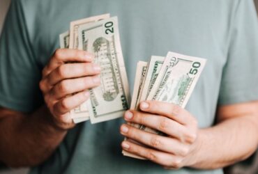 How To Start A Business Without Investors #beverlyhills #beverlyhillsmagazine #bevhillsmag #businesssuccess #businessloan #entrepreneurs #financialhelp #startingabusiness #smallbusiness