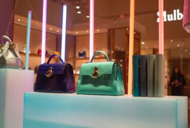 How To Store Handbags Like a Pro #beverlyhills #beverlyhillsmagazine #handbags #fashionstatement #storehandbagslikeapro #travelbags