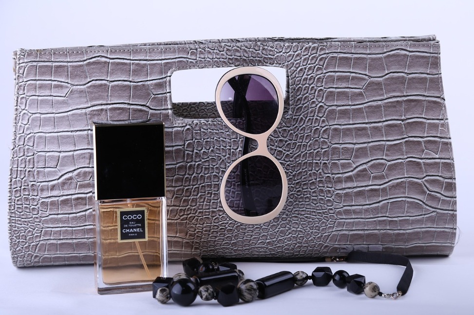 Clutch Bags or Crossbody Bags – Which One Suits Which Occasion #bags #good bag