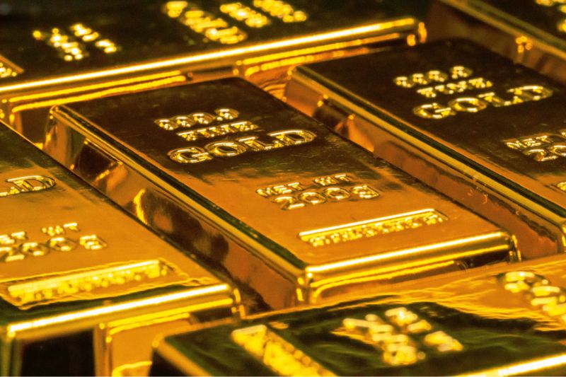 How To Trade Gold: Top 6 Tips And Tricks #beverlyhills #beverlyhillsmagazine #investmentgoals #markettrends #tradinggold #marketfluctuations