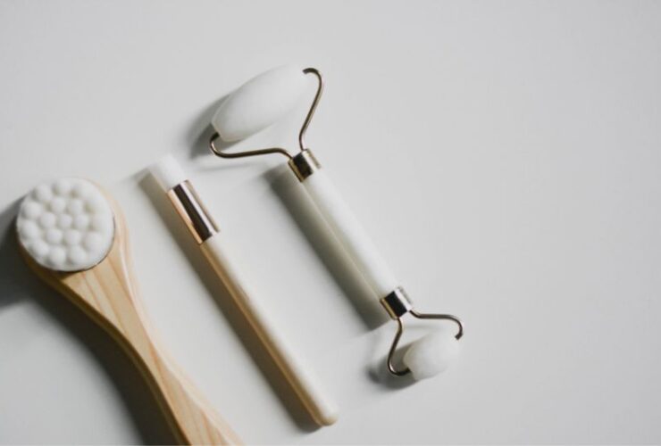 How To Update Your Look To Become Youthful #beverlyhillsmagazine #beverlyhills #updateyourlooktobecomeyouthful #skincareroutine #beautyproduct #antiaging