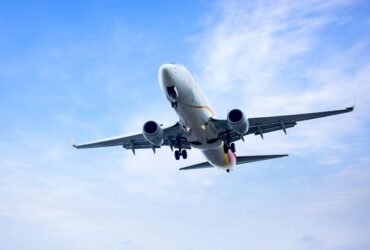 How is Technology Reshaping Air Travel? #beverlyhills #3beverlyhillsmagazine #airtravel #improveairlines #airlinesindustry #blockchaintechnology #eSim