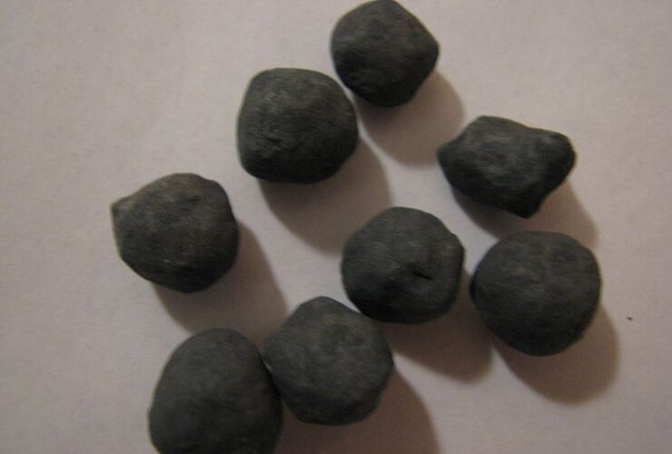 How the Iron Ore Market Works #beverlyhills #beverlyhillsmagazine #ironoremarket #ironorepricing #investment #consumerofironore #bevhillsmag