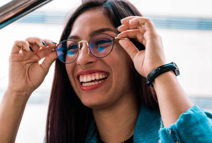 How to Achieve a Crystal-Clear Vision: Top Tips to Follow #beverlyhills #beverlyhillsmagazine #medicalconditions #keepingyoureyeshealthy #visionissues #eyesurgery