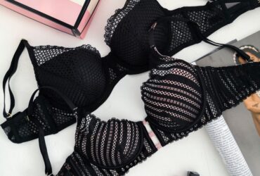 How to Buy a Bra Online #beverlyhills #beverlyhillsmagazine #buybraonline #buyingbrasonline #benefitsofwearingbras #onlineshoppingtips #bevhillsmag