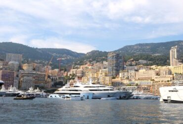 How to Choose the Right Yacht Management Company #beverlyhills #beverlyhillsmagazine #luxuryyacht #superyacht #yachtbrokerages #yachtmanagement