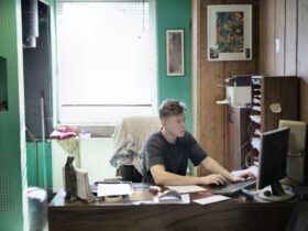 How to Develop Your Skill Set to Advance Your Business #beverlyhills #beverlyhillsmagazine #developyourskillset #networkandbuildrelationships #trackyourprogress #advanceyourbusiness