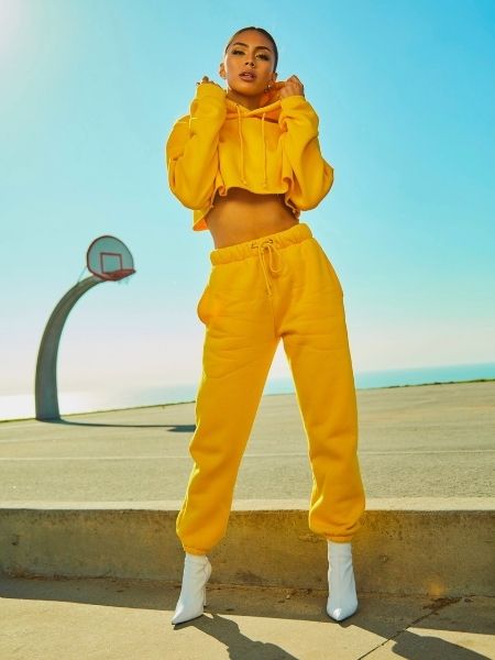 How to Find Your Modern Style in Thrift Stores? #beverlyhills #beverlyhillsmagazine #bevhillsmag #thriftstores #uniquewardrobe #selfexpression