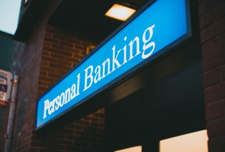 How to Get Approved for a Personal Loan Faster #beverlyhills #beverlyhillsmagazine #bevhillsmag #personalloan #financialincome #financialsituation #credithistory