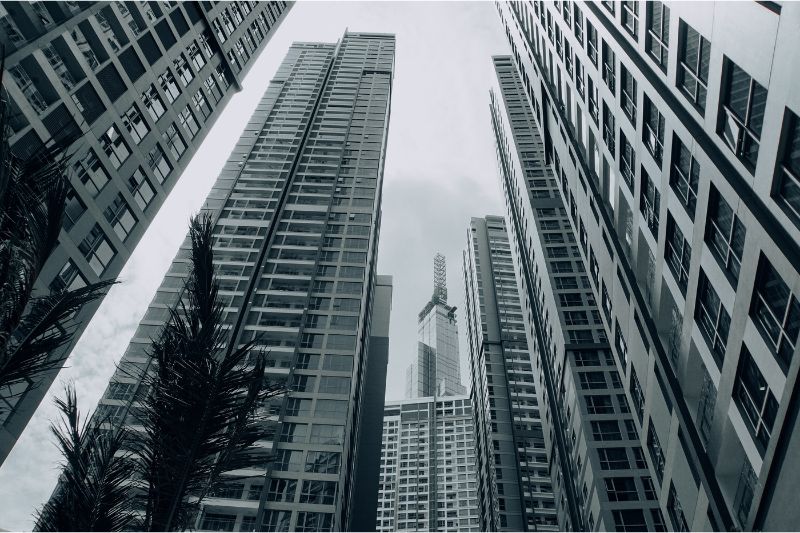 How to Handle Damage on Your Business Facilities #beverlyhills #beverlyhillsmagazine #businessfacilities #roofingissues #typesofdamages #propersafetyprocdures #protectyourbusiness